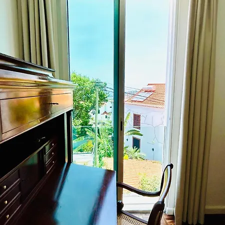 Vera Downtown Villa *